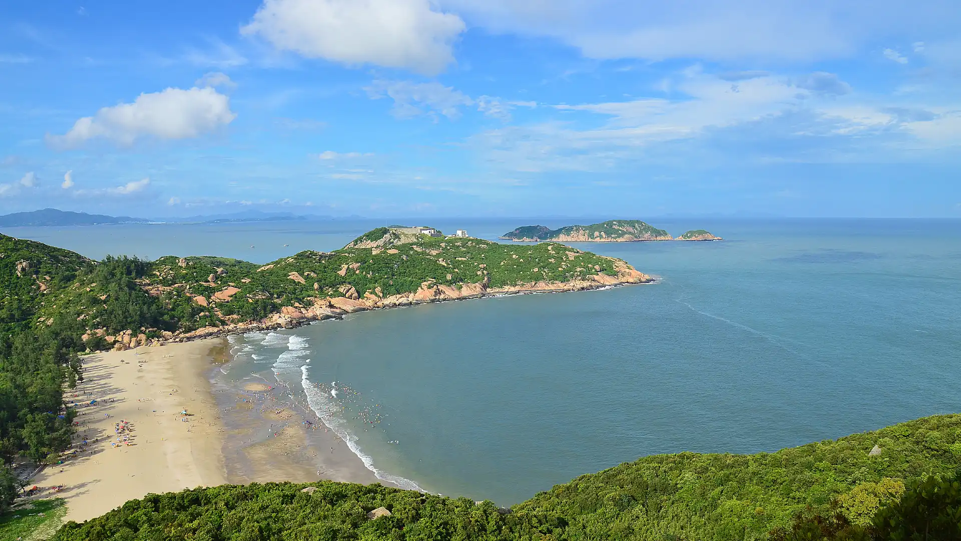 Hoteles cerca de Feisha Beach