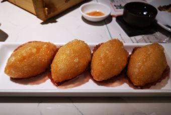 TASTY CONGEE & NOODLE WANTUN SHOP (IFC Branch) User Photo