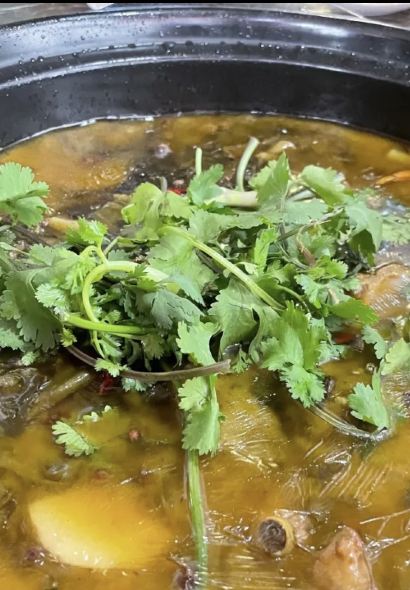 符缸老坛子酸菜竹笋鸡(中央时代广场店)