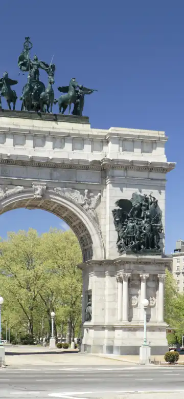 Hotels near Dexter Park