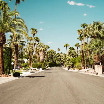 Hotels near First Presbyterian Church of Santa Ana