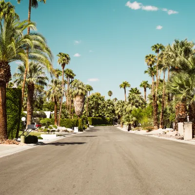 Hotels near First Presbyterian Church of Santa Ana