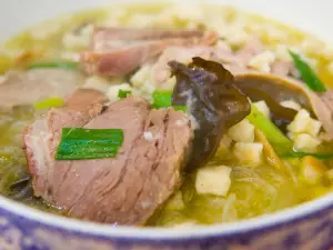 三顾香牛羊肉泡馍(车站大街店)