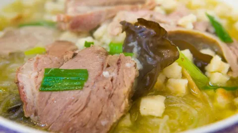 三顧香牛羊肉泡饃 in 富平
