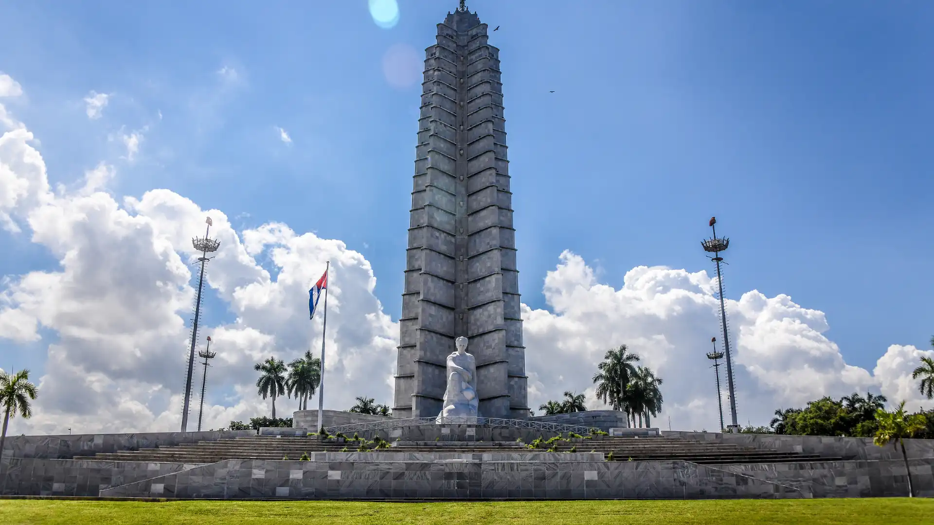 Hoteles cerca de Monumento a José Martí