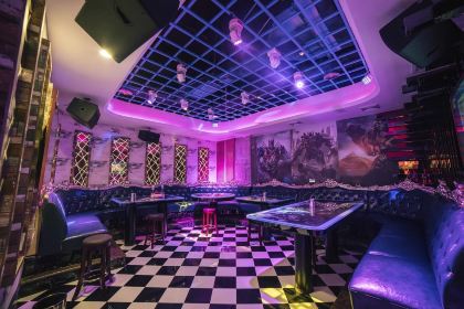 歌迷量贩KTV(龙湖店)