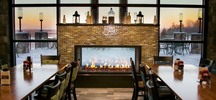 Slopeside Pub & Grill