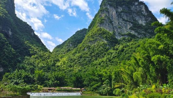 Heshanhuaiji Sceneic Area