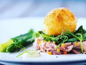 Dinner in the Sky