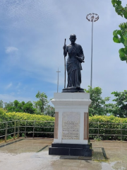 Avvaiyar Statue