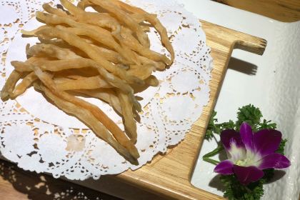 蠔爺王志德湛江海鲜生蚝馆(香槟花园店)