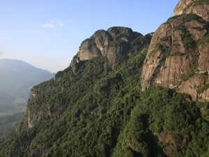 Lingtong Mountain