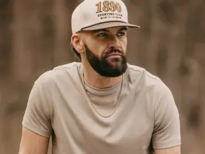 Dylan Scott - EASY DOES IT TOUR
