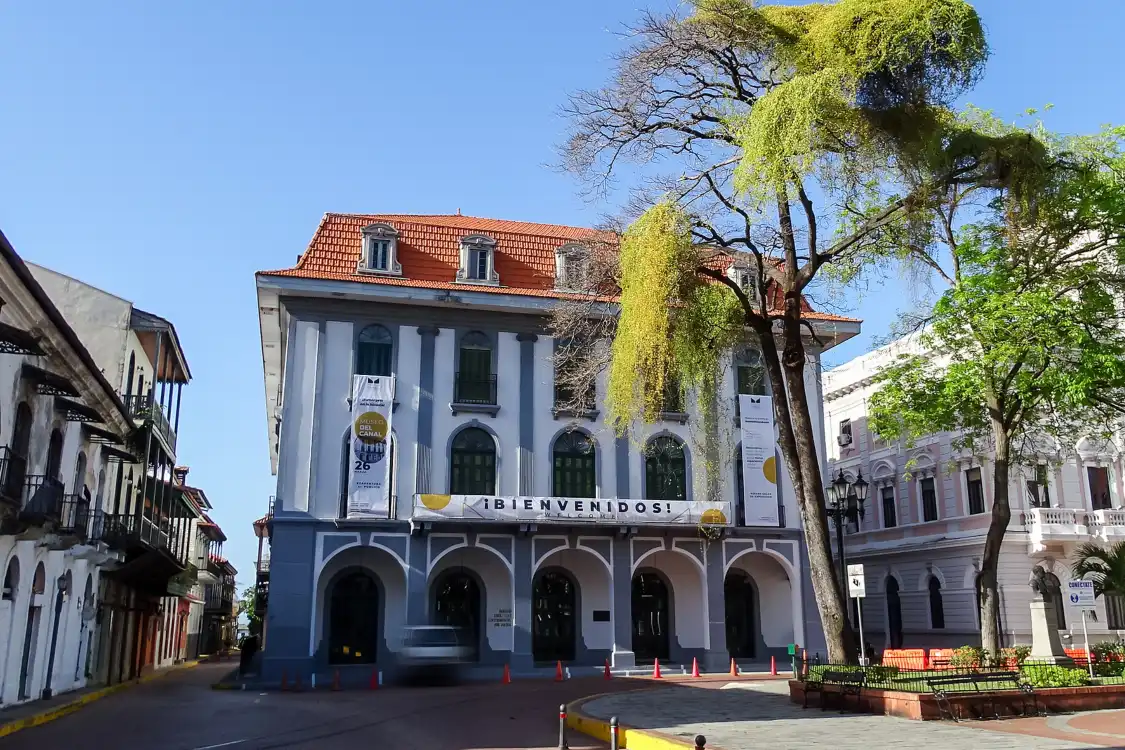 Hotels near Panama Canal Museum