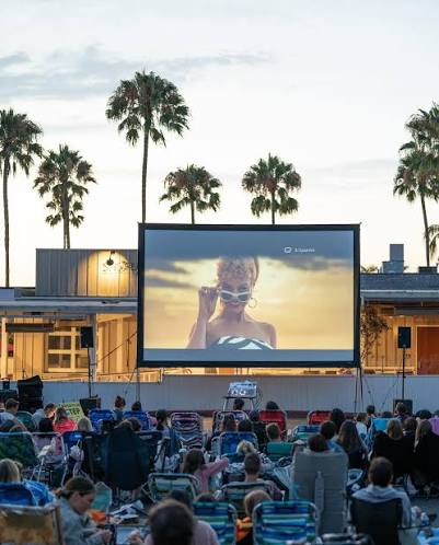 Carlsbad Village Flicks at the Fountain | Carlsbad