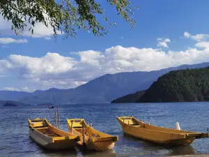 Dugout Canoe Tour (Lige Port)