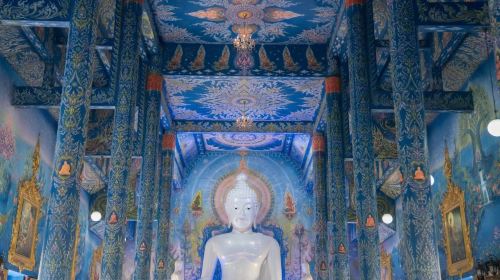 Wat Rong Suea Ten (Blue Temple)