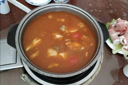 贵州凯里香草红酸汤