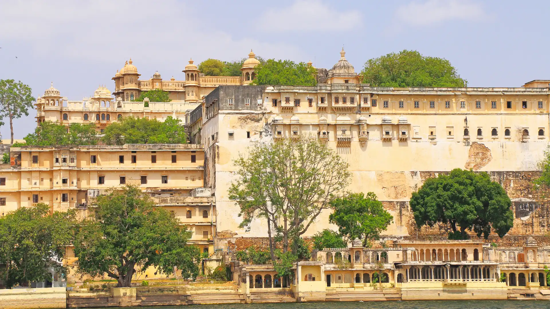 Hotels near City Palace
