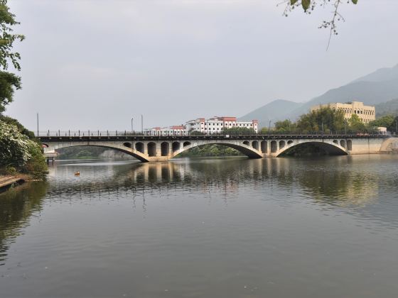 Gongnong Bridge