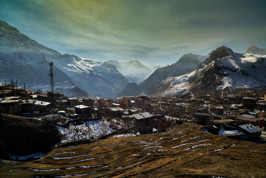 Stuttgart to Hakkari Flights