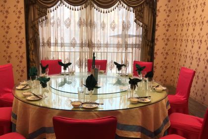 JIN TAI YUAN KAI RUI YAN HUI JIU DIAN