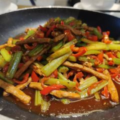长城假日美食一刻钟餐厅 User Photo