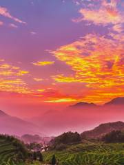 雲と梯田景勝地九曲雲環