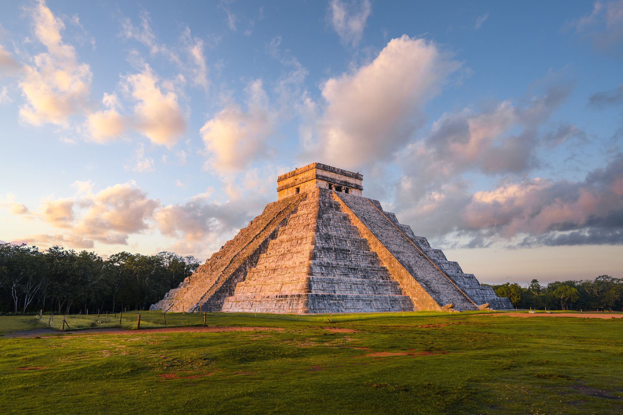 Cancun Chichen Itza + CENOTE CHICHIKAN + Valladolid 1-day tour