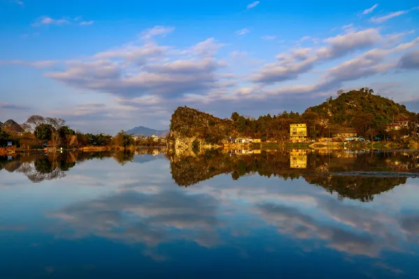 Universal international hotel (Guilin Liangjiang Sihu Elephant Trunk Mountain Branch)