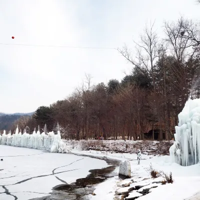 Отели рядом с достопримечательностью «Romantic Chuncheon Market»