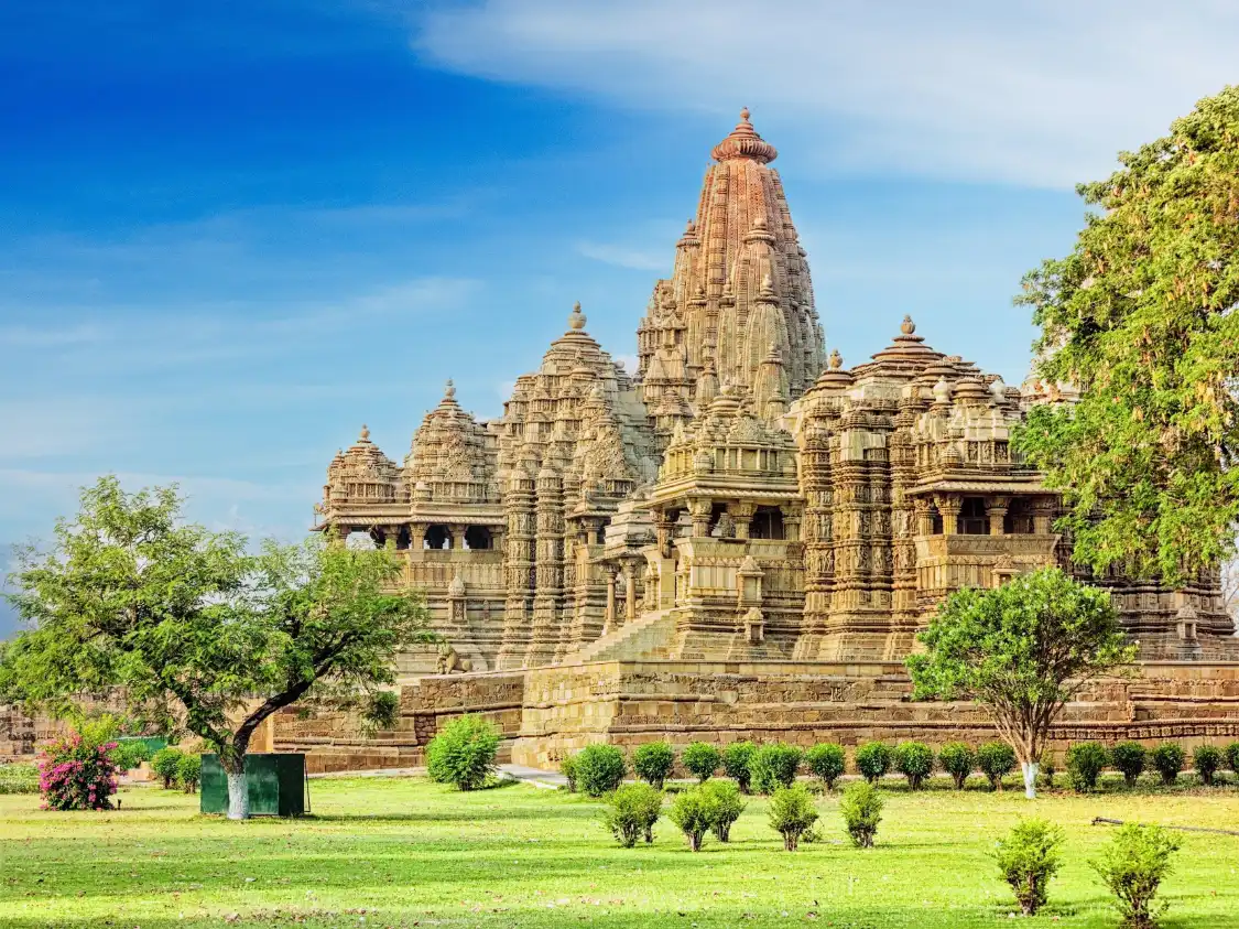 Hotels near Kandariya Mahadev Temple