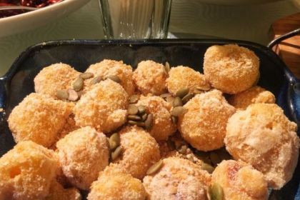 Huayuchuan Restaurant (huaihelu)