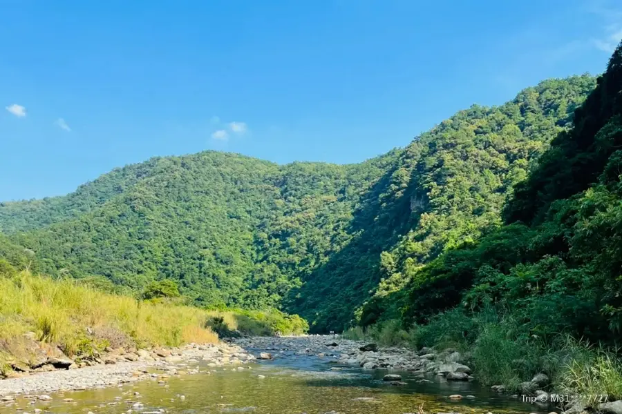 Daming Shan Wuming Yingjun Da Canyon