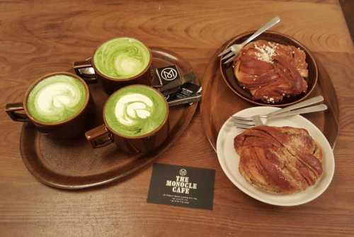 The Monocle Café
