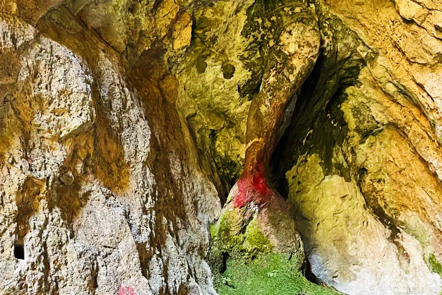Dragon Nose Cave