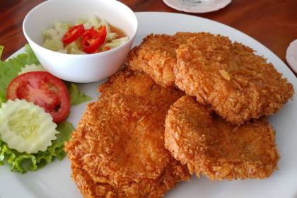 Surf Beach hotel & Restaurant