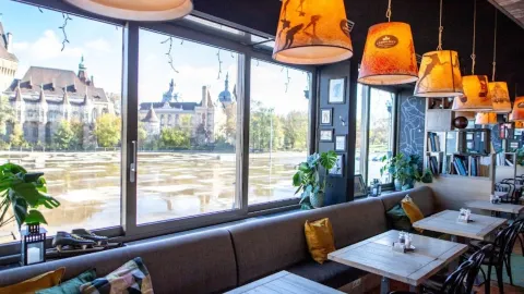 Városliget Café in บูดาเปสต์