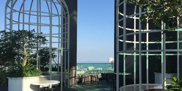 Top 3 Restaurants for Views & Experiences in Melaka