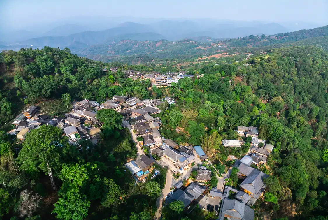 Hotels near Mangjing Village