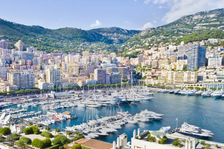 Các khách sạn gần Automobile Club de Monaco