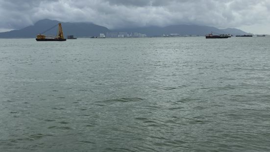 屯門碼頭又稱屯門客運碼頭，是香港新界屯門新市鎮的客運碼頭，亦