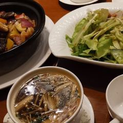UNDER THE MOON CUISINE User Photo