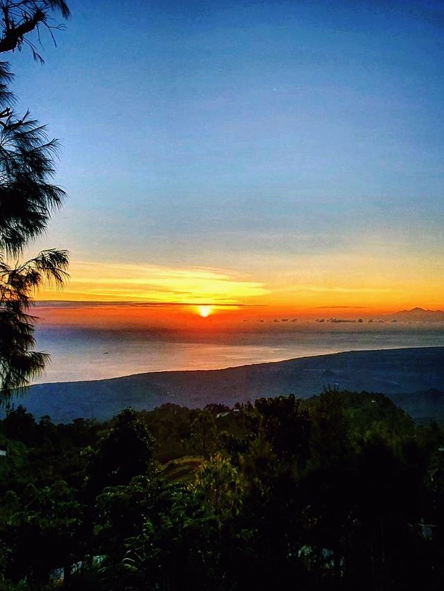 Sunrise trekking in Bali