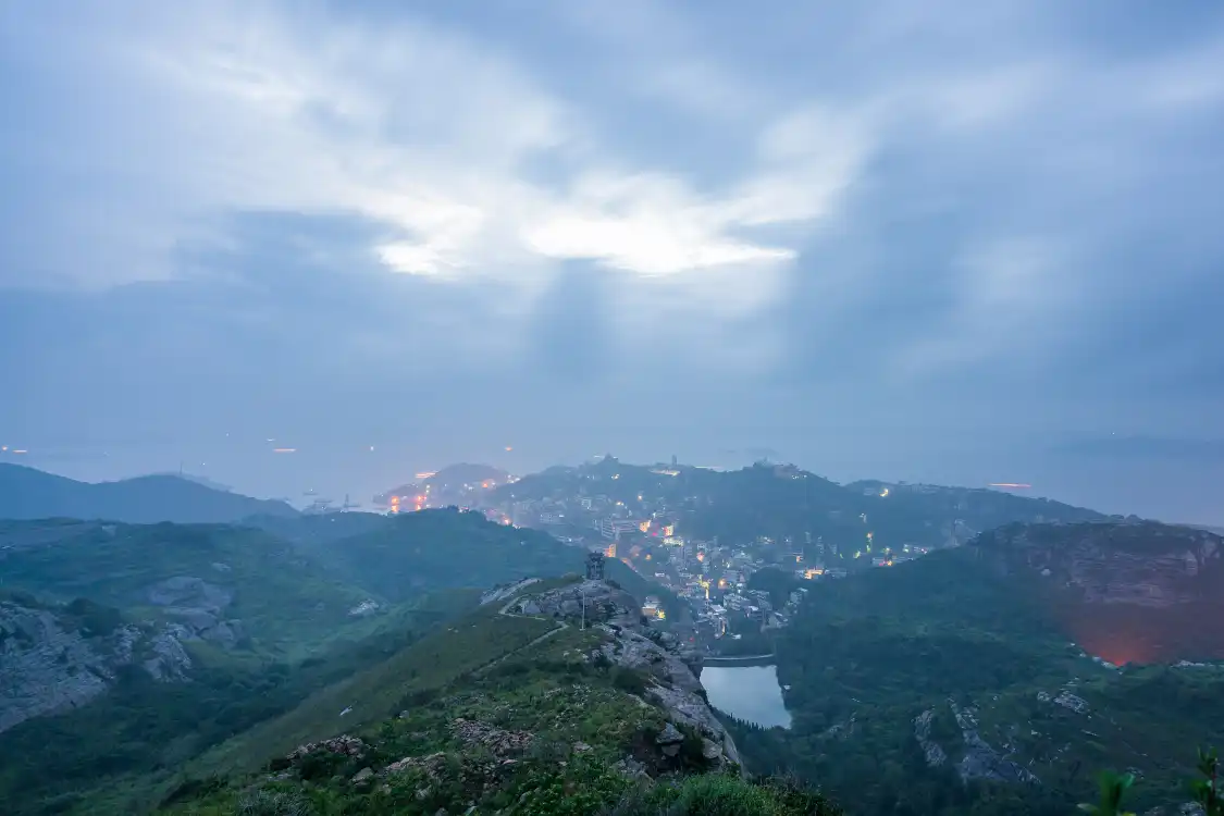 Hotels near Shitangzhen