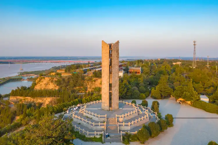 Hotels near Zhengzhou Technical College Department of Automobile Engineering