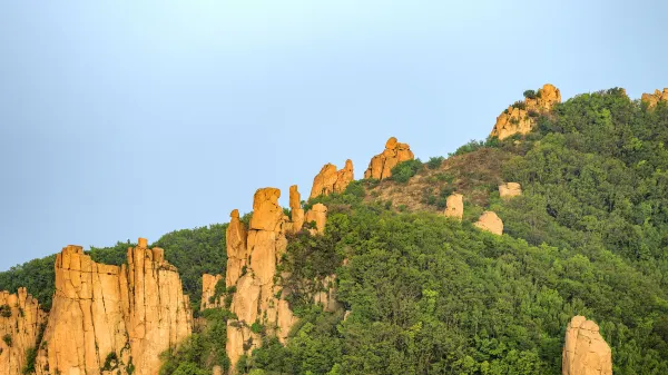 Sichuan Airlines to Qinhuangdao