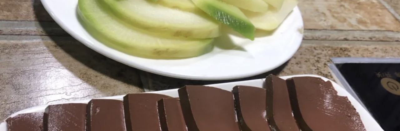 TIE GUO CHAI JI LAO YA SHANG