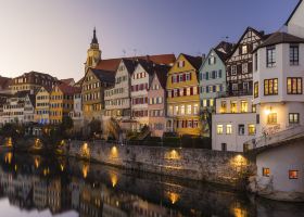 Hotels in der Nähe von Universitätsklinikum Tübingen - Klinik für Kinderheilkunde und Jugendmedizin