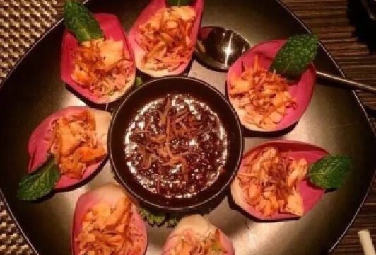 RUEN URAI FINE THAI CUISINE User Photo